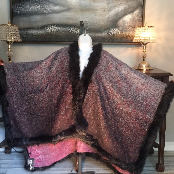 Shawl - Picture 2 of 3